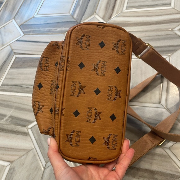 MCM Stark small backpack. Cognac with gold studs on side. - Picture 5 of 8